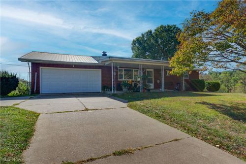1701 New England Ridge Rd, Washington, WV, 26181-3531 | Card Image