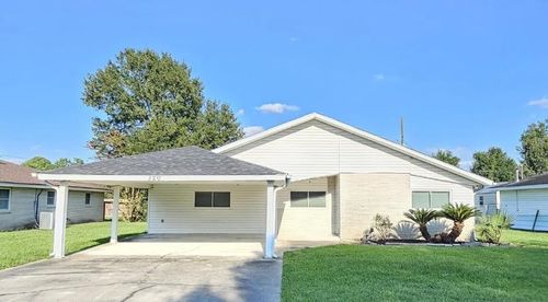 320 Bell Ave, Bridge City, TX, 77611-3302 | Card Image