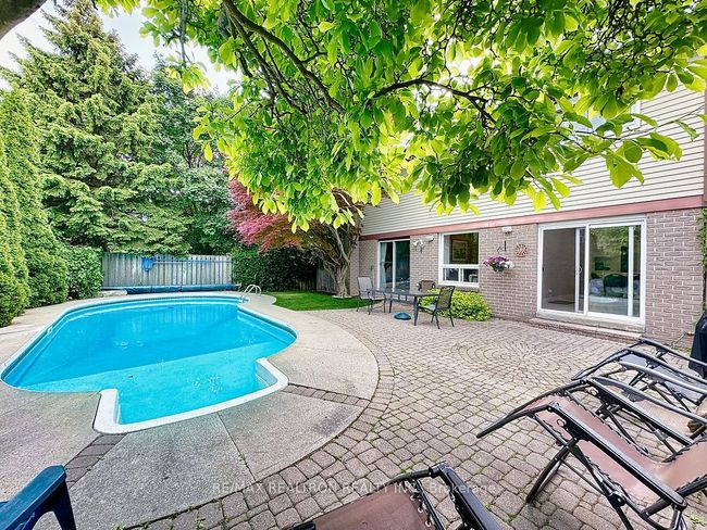 17 Colvin Cres, House other with 5 bedrooms, 4 bathrooms and 3 parking in Thornhill ON | Image 45