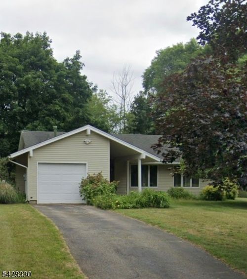 19 Valley Rd, Manalapan, NJ, 07726-4215 | Card Image