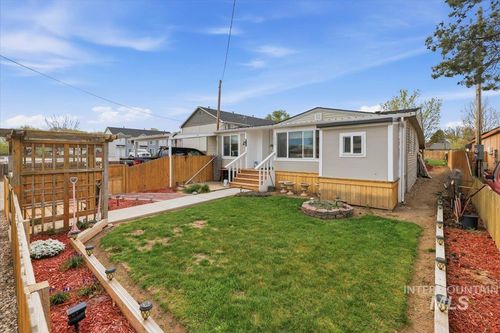 1003 E Iowa Ave, Nampa, ID, 83686-7411 | Card Image