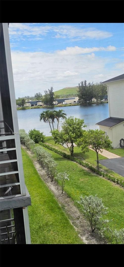 321-4311 Crystal Lake Dr, Deerfield Beach, FL, 33064-1296 | Card Image