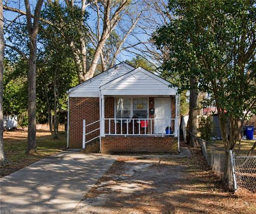 2728 Jason Ave, Norfolk, VA, 23509-1030 | Card Image