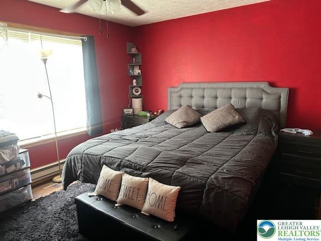 838 Cayuga Way, House other with 4 bedrooms, 3 bathrooms and null parking in Stroudsburg PA | Image 9