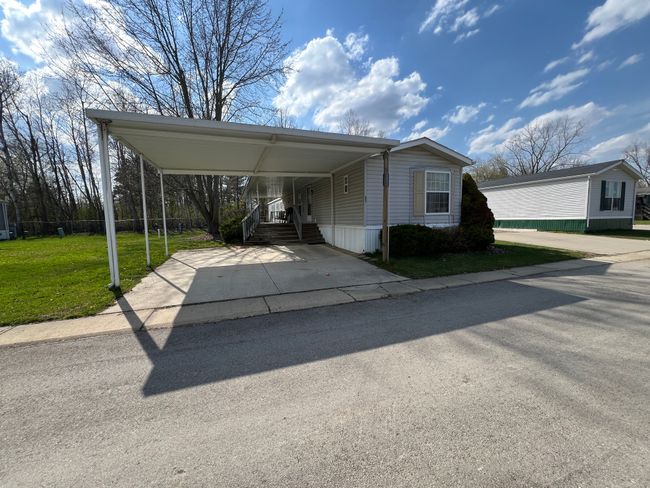 7168 Mapleview Cir W, House other with 3 bedrooms, 2 bathrooms and null parking in Brown City MI | Image 5
