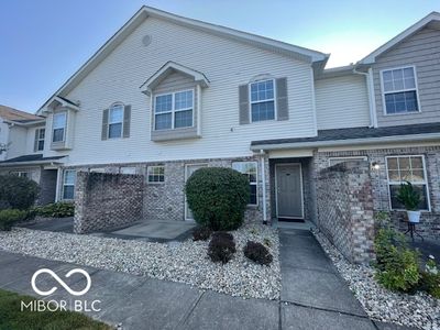 703 Blackthorne Trail, Condo with 2 bedrooms, 2 bathrooms and null parking in Plainfield IN | Image 1