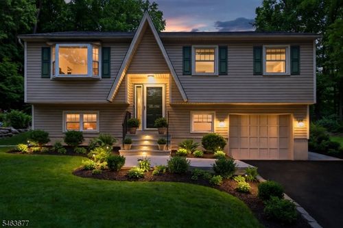 89 Tomahawk Trl, Sparta, NJ, 07871-2904 | Card Image