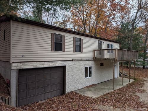 3817 S Townline Rd, Prudenville, MI, 48651-9335 | Card Image