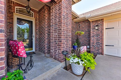 2490 Covered Wagon Trail, Piedmont, OK, 73078 | Card Image