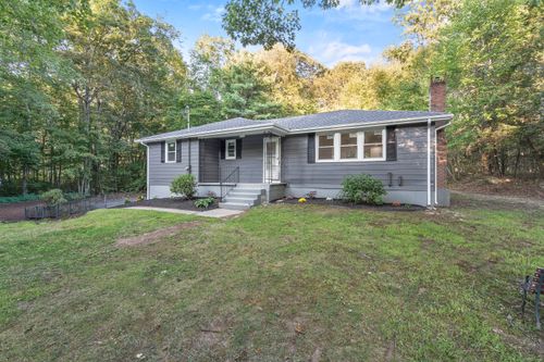 27 Woodland Dr, Salem, CT, 06420-4023 | Card Image