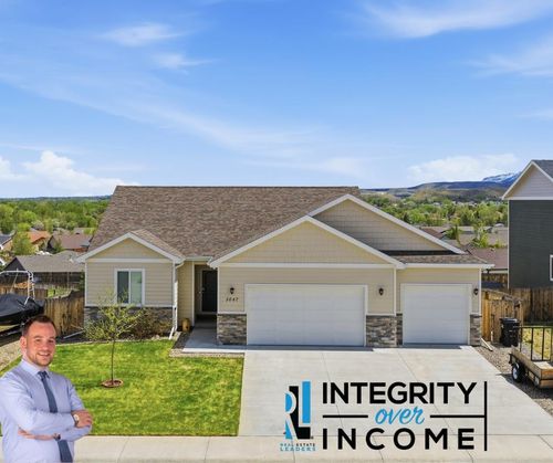 3047 Indian Scout Dr, Casper, WY, 82604-5328 | Card Image