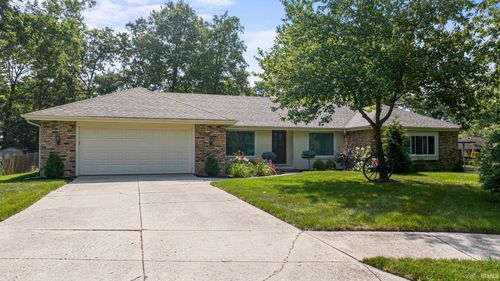1326 Pine Mills Ct, Fort Wayne, IN, 46845-1521 | Card Image