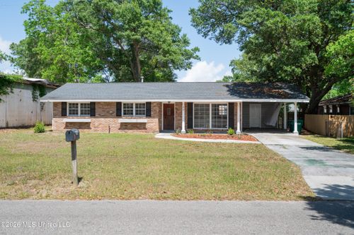 818 Lewis Ave, Gulfport, MS, 39501-1007 | Card Image