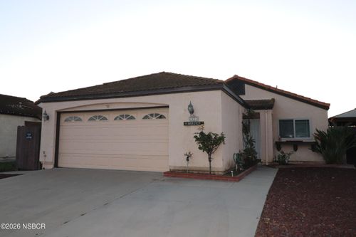 2223 Almond Ln, Santa Maria, CA, 93458-1071 | Card Image