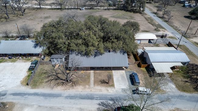 36 Pecan Dr, House other with 3 bedrooms, 3 bathrooms and null parking in Leakey TX | Image 35