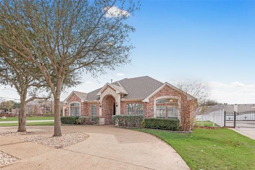 818 Amherst Drive, Waxahachie, TX, 75165 | Card Image