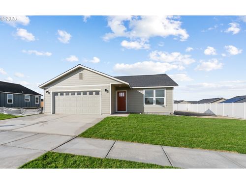 144 Sw Eagle Dr, Boardman, OR, 97818-8107 | Card Image