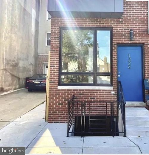 1224 Wallace St, PHILADELPHIA, PA, 19123-2410 | Card Image