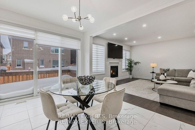 1411 Lobelia Cres, House other with 5 bedrooms, 4 bathrooms and 2 parking in Milton ON | Image 6