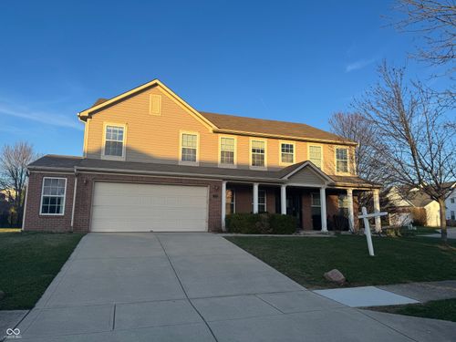 13695 Mcdowell Dr, Fishers, IN, 46038-5329 | Card Image