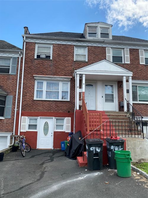 9 W Lincoln St, Haverstraw, NY, 10927-1517 | Card Image