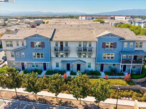3056 Threecastles Way, Dublin, CA, 94568-4755 | Card Image