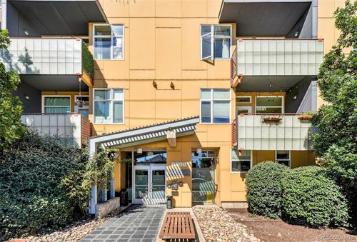 unit-209-3101 Blake St, Denver, CO, 80205-2578 | Card Image