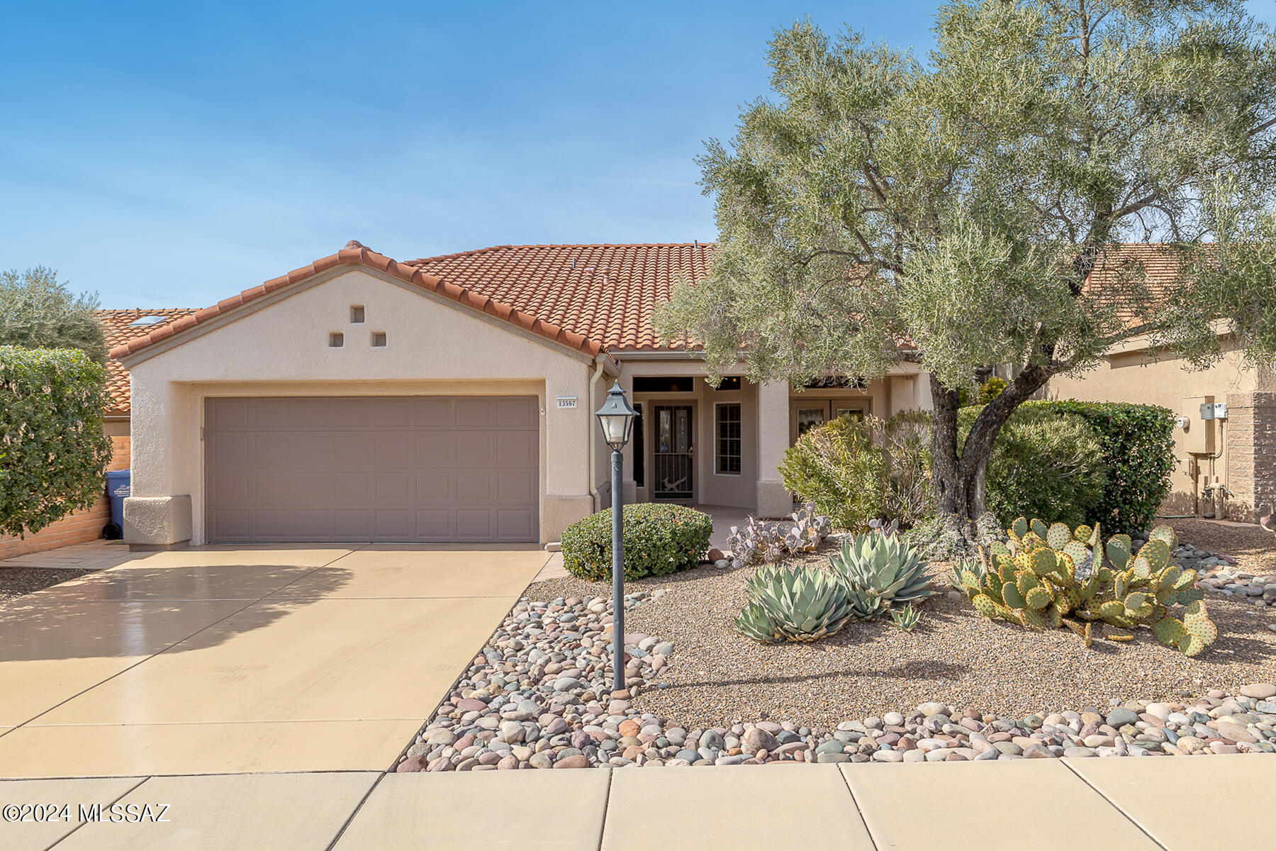 Pima Spring Way, Oro Valley, AZ 85755
