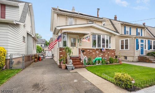 23 E 9th St, Clifton, NJ, 07011-1107 | Card Image