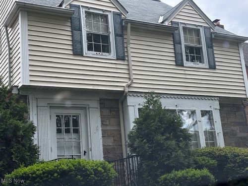 3175 W 165th St, Cleveland, OH, 44111-1015 | Card Image