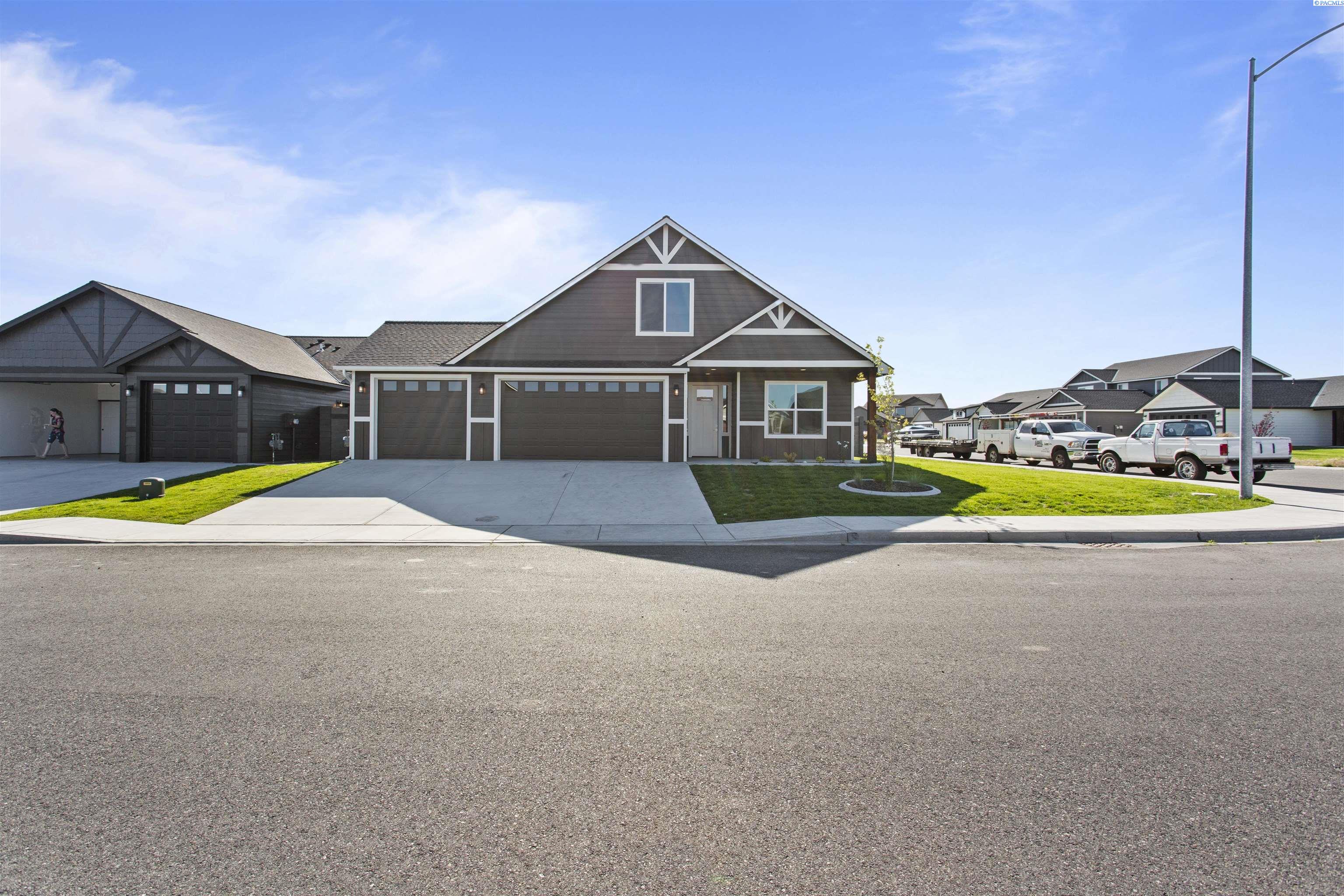 Springer Ln, Pasco, WA 99301