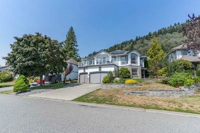 36357 Sandringham Dr, House other with 5 bedrooms, 3 bathrooms and 6 parking in Abbotsford BC | Image 2