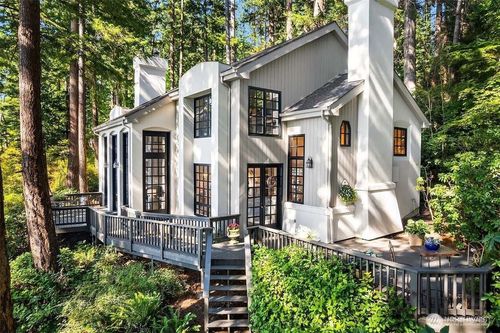 16818 Marine Dr, Stanwood, WA, 98292-9127 | Card Image