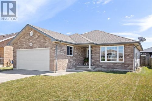 11 Homesteads Dr, Tilbury, ON, N0P2L0 | Card Image