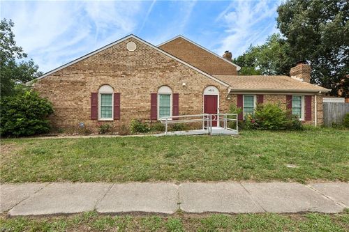 4800 Deming Ct, Virginia Beach, VA, 23462-7207 | Card Image
