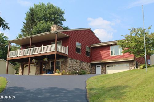 229 Donna St, Hollidaysburg, PA, 16648-9631 | Card Image