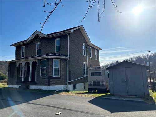 28 S Railroad St, Manor, PA, 15665-9720 | Card Image