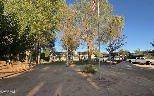 33218 Acklins Ave, Acton, CA, 93510-1705 | Card Image