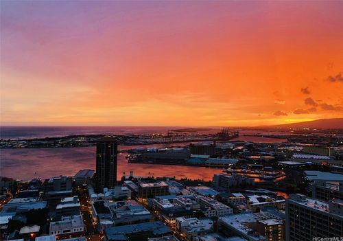 apt-3907-1212 Nuuanu Ave, Honolulu, HI, 96817-4041 | Card Image