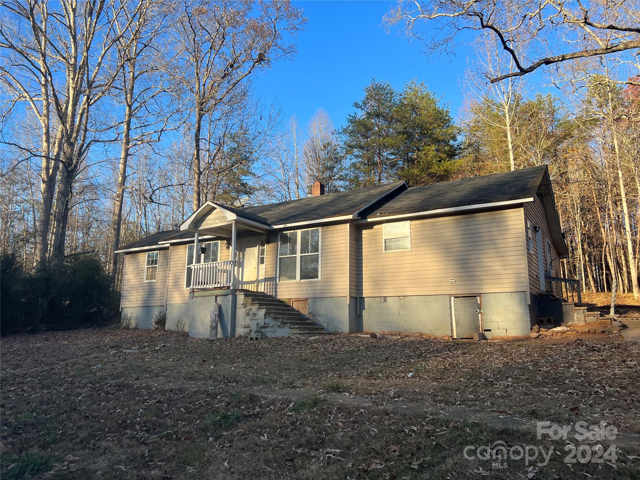 Groves Rd, Union Mills, NC 28167
