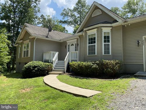 225 Marcia Mcgill Way, Mineral, VA, 23117-4558 | Card Image