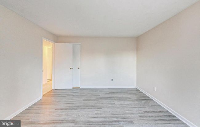 6-101 - 6 Monroe St, Condo with 2 bedrooms, 2 bathrooms and null parking in ROCKVILLE MD | Image 16