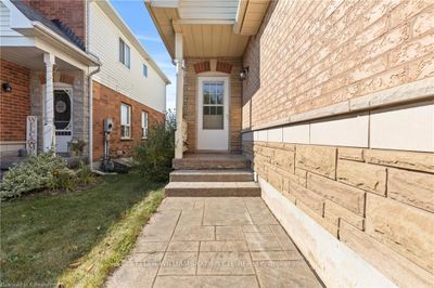 20 Slater Crt, Home with 3 bedrooms, 3 bathrooms and 3 parking in Waterdown ON | Image 3