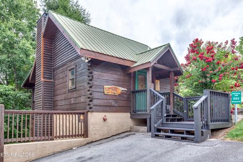 502 Chickasaw Gap Way, Pigeon Forge, TN, 37863 | Card Image