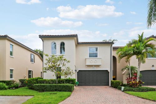 4541 Mediterranean Cir, Palm Beach Gardens, FL, 33418-1000 | Card Image