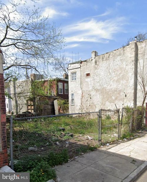 2412 N Clarion St, PHILADELPHIA, PA, 19132-4003 | Card Image