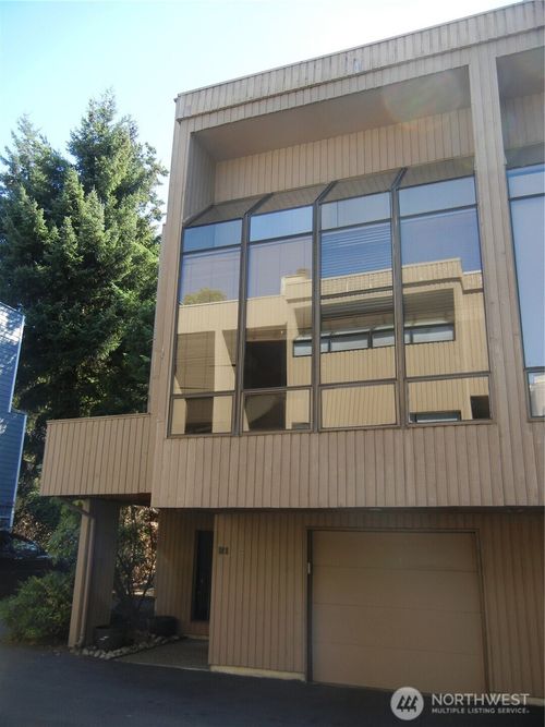 apt-b1-1415 N 200th St, Shoreline, WA, 98133-3222 | Card Image