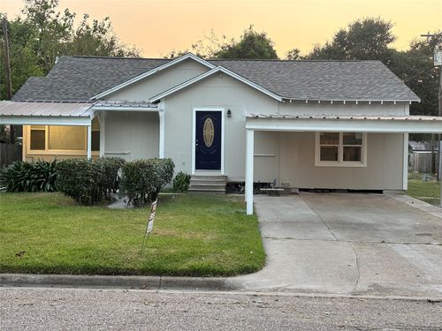 311 3rd St N, Texas City, TX, 77590-7812 | Card Image