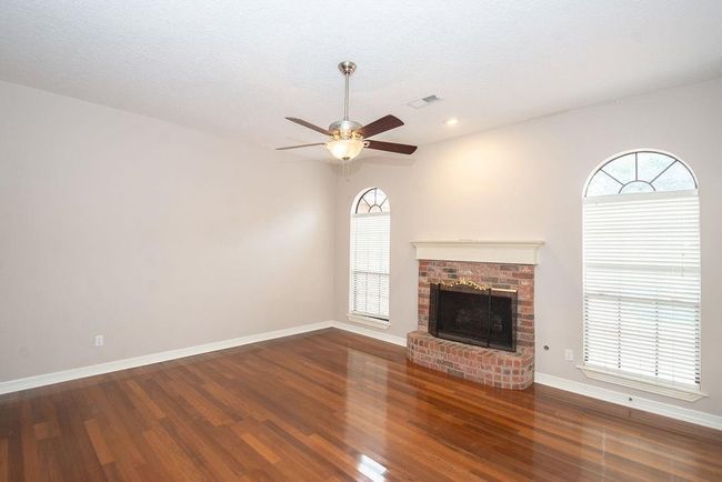 2nd living room | Image 13