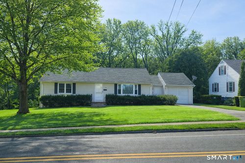 2916 E Main St, Waterbury, CT, 06705-2841 | Card Image
